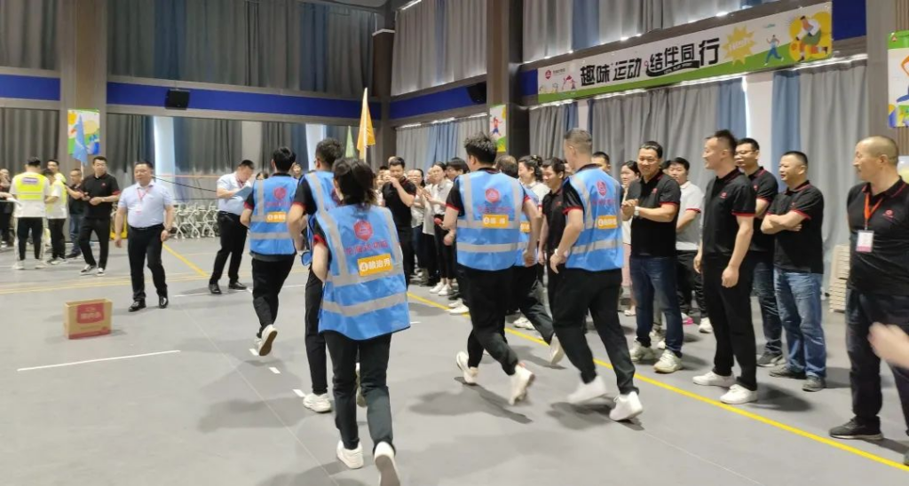趣味运动结伴同行 | 人生就是博物流趣味运动会